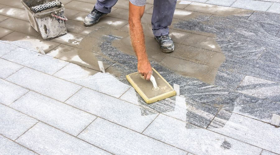 Professional gutter cleaning in Mize, MS